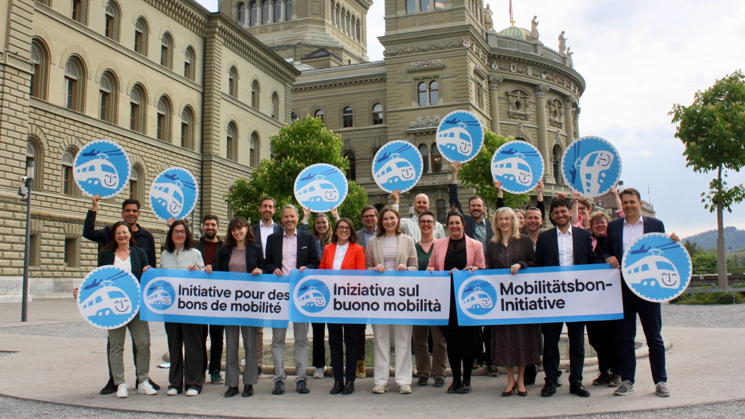 L'initiative pour des bons de mobilité a été lancée en avril 2026, par une large alliance.